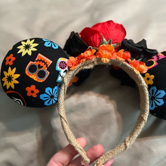 Coco inspired Minnie Mouse ears - Picture 8 of 9